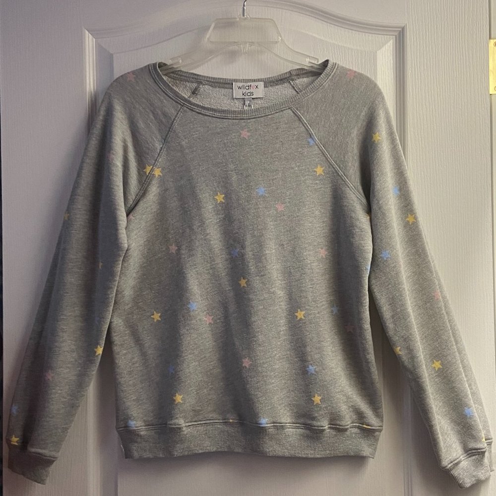 Girl's Wildfox Kids Grey Star Sweatshirt + Shorts Set